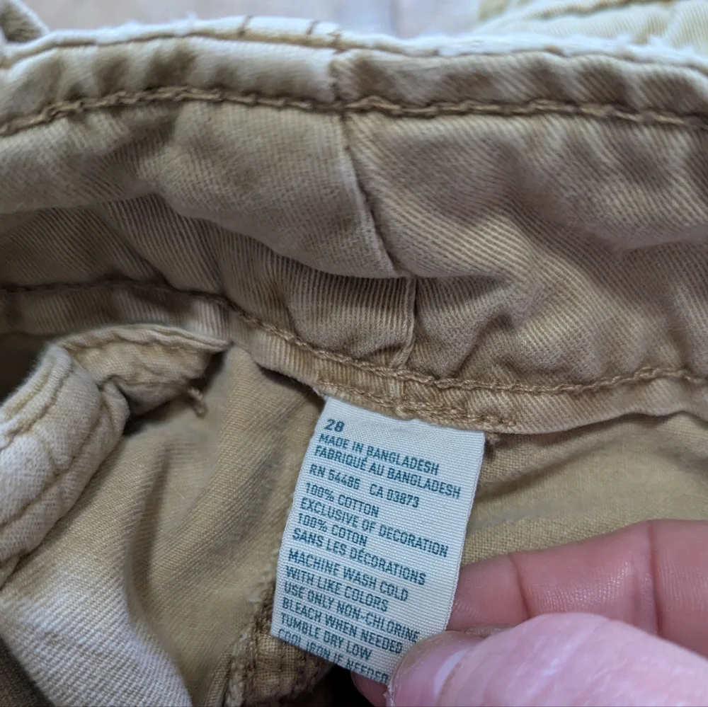 Vintage American Eagle Outfitters‎ Size 28 Tan Longer Length Cargo Shorts